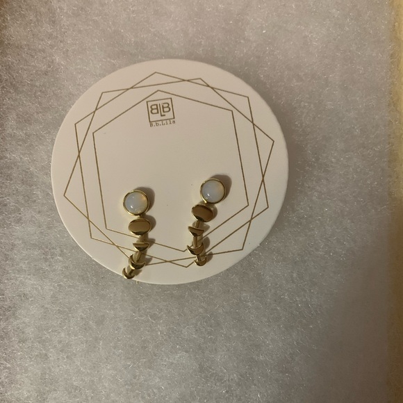 BB Lila Earrings - Picture 1 of 2